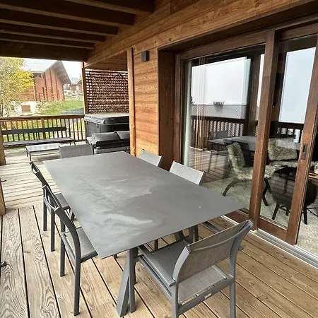 5 Pieces, Les Saisies, Jacuzzi, Parking, Skis Aux Pieds - Fr-1-810-15 * Les Saisies